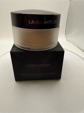 laura mercier Translucent Loose Setting Powder - Beige